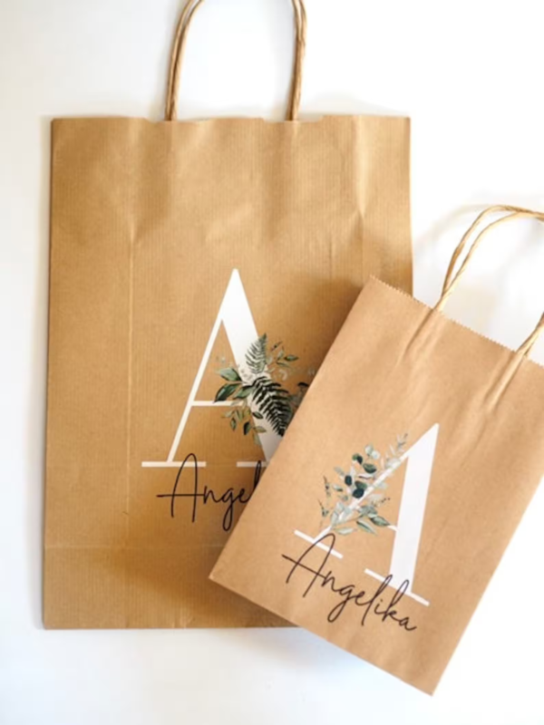 Geschenktüte personalisiert mit Eukalyptus Ranke von Anniundava